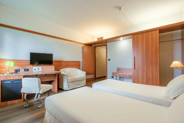 SHG Hotel Bologna image 14