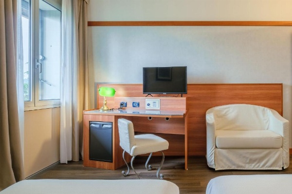 SHG Hotel Bologna image 17