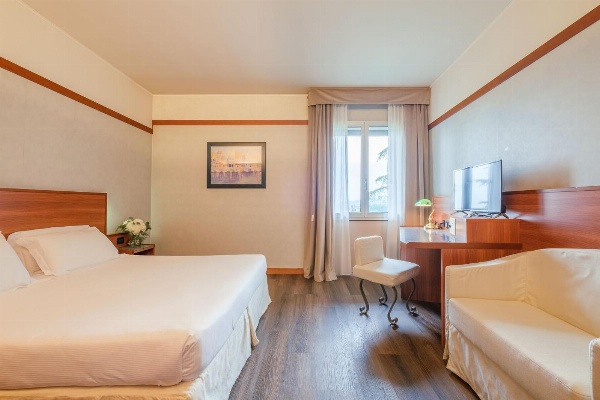 SHG Hotel Bologna Main image