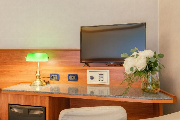 SHG Hotel Bologna image 4